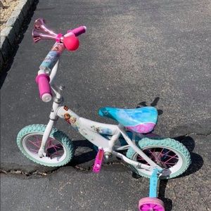 Girls bike